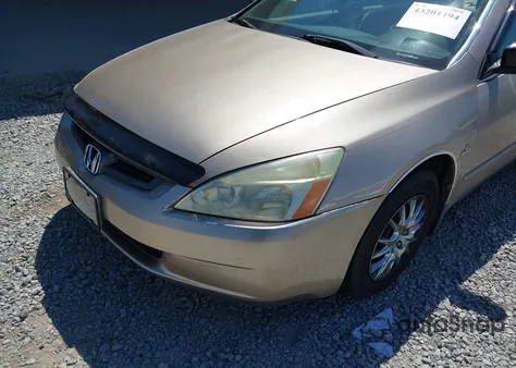 2003 Honda Accord 2.4 Lx z USA, uszkodzony, nr VIN 1HGCM56403A032827